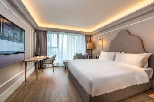 Mercure Wuhan Yangluo