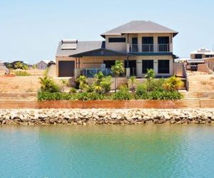 27 Corella Court - Exquisite Marina Home With a Pool and Wi-Fi Exmouth Australia