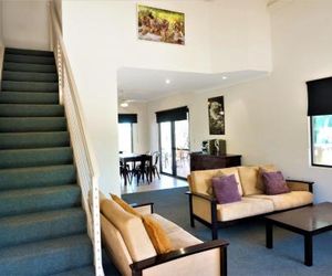 Ningaloo Breeze Villa 3 - 3 Bedroom Fully Self-Contained Holiday Accommodation Exmouth Australia