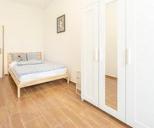 Simple Rooms - Yellow Inn St. Gallen Switzerland