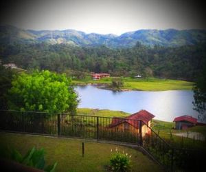 Beautiful Lake View Villa. Lake Access & Near Town Guatape Colombia