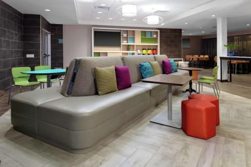 Photo of Home2 Suites by Hilton North Charleston University Blvd