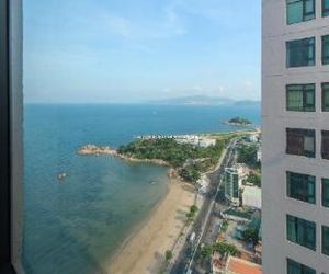 5. 3 Bedroom Ocean view Apartment by Handybeach Vinh Hai Vietnam