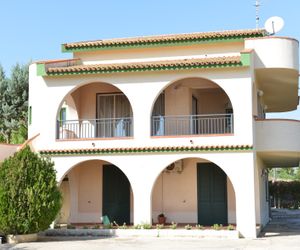 APARTMENT IN VILLA (NEAR THE SEA) Menfi Italy