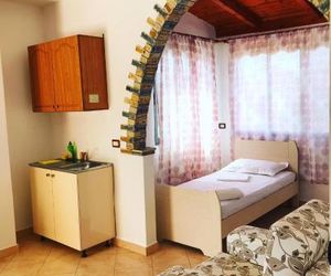 Beautiful suite for 3 with air condition and private bath&balcony Durres Albania