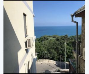 Гостевой дом "На Гурзуфском шоссе 17А" Jalta Autonomous Republic of Crimea