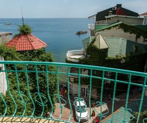 Гостевой дом "Клевер" Alushta Autonomous Republic of Crimea
