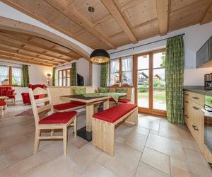 Neuerbaute Ferienhaushälfte 4erspitzblick Mittenwald Germany
