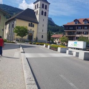 NearBy Hotel
