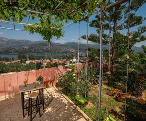 Elisso apartment with seaview garden Argostoli Greece