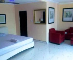 Sonnys inn and car rentals Accra Ghana