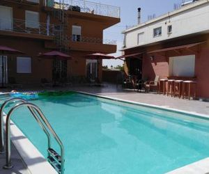 Souvlakis Pool Suites (S.P.S) Chania Greece