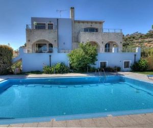 Villa Arios Adelianos Kampos Greece