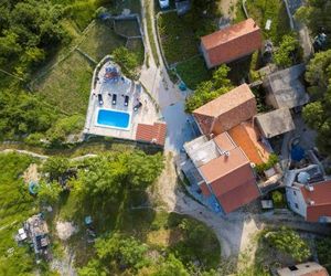 cttu294/295-Beautiful stone house in Alt-Tucepi with heated pool for 8 + 2 persons Tucepi Croatia