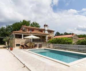 Holiday house Matija with a POOL Svetvincenat Croatia