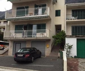 Apartments with a parking space Brela (Makarska) - 17371 Brela Croatia