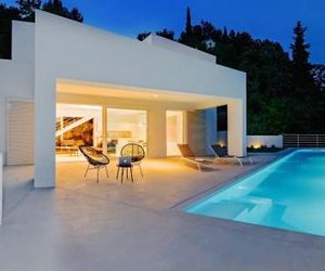 Villa V - private pool, special location & surroundings Mimice Croatia