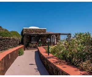 Dammuso bougainville Pantelleria Village Italy