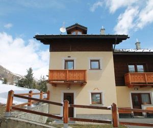 Comfortable Holiday Home in Livigno near Ski Lift Livigno Italy