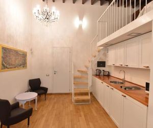 IzzHome City Center Cozy Cagliari Italy