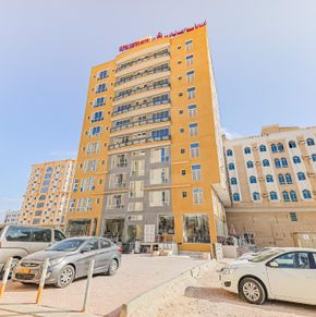 NearBy Hotel
