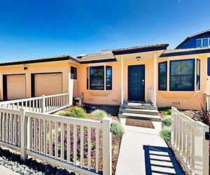 New Listing! Ventura Gem - 200 Yards To Beach! Duplex Ventura United States