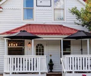 The Farmhouse Inn & Kitchen, 2 blocks from Downtown Whitefish, Montana Whitefish United States