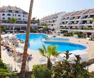 Parque Santiago 1 - 222 - 2 bedroom - 2 bathroom - sleeps 5 - Top Location - Nice Balcony. Playa de las Americas Spain