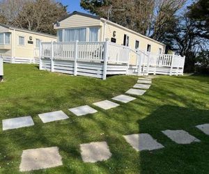 Forest Beach Shorefield Park Lymington United Kingdom