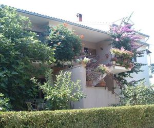 Apartments with a parking space Supetar (Brac) - 17045 Supetar Croatia
