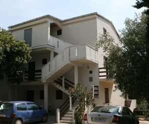 Apartments by the sea Mandre (Pag) - 6374 Kolan Croatia