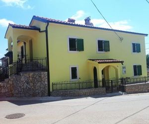 Apartments with a parking space Kastelir (Central Istria - Sredisnja Istra) - 17528 Castellier Croatia