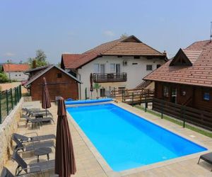 Apartments and rooms with a swimming pool Grabovac (Plitvice) - 17514 Rakovica Croatia