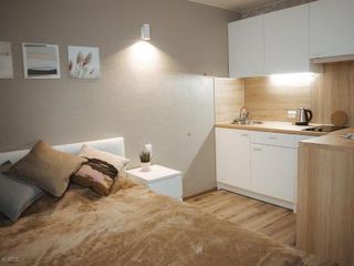 Парнас Апарт