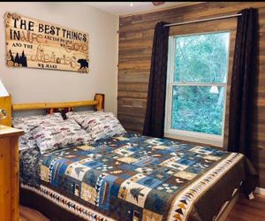 *New Cabin 5min From Parkway*Deer Hollow Sevierville United States
