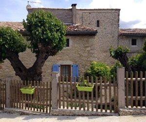 La petite maison en pierres Gras France