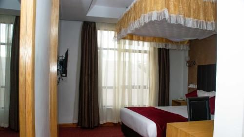 Hotel Photo 12