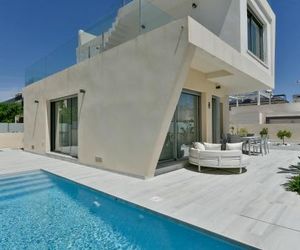 Caza Mazal, Lujosa villa Independiente a 150m del mar Pilar de la Horadada Spain