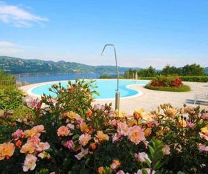 LAirone appartamento con piscina e vista lago Madonna del Sasso Italy