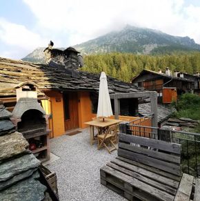 NearBy Hotel