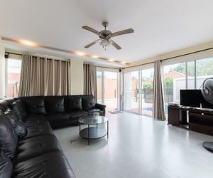 View point 7 bedroom pool villa Jomtien Beach Thailand