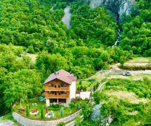 Vila Alexander B&B Bajram Albania