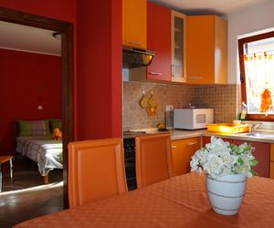 One-Bedroom Apartment with Beautiful Garden NB2 Umag Croatia