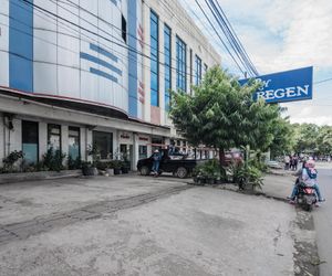 RedDoorz Plus near Mall Sentra Antasari Banjarmasin Indonesia