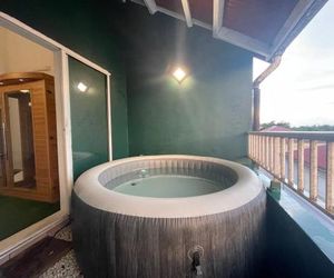 Gîte détente, jacuzzi et sauna privés illimités, 20 min aéroport Sainte-Rose Guadeloupe