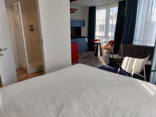 Hotel Photo 12