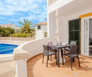 Apartmento con terraza privada-C1 Calan Bosch Spain