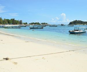 Belitung Holiday Resort Sidjoek Indonesia