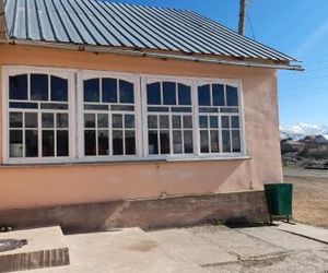 Tilek Guest House Saritash Kyrgyzstan