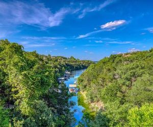 Peaceful Retreat on Quiet Cove on Lake Travis Lakeway United States